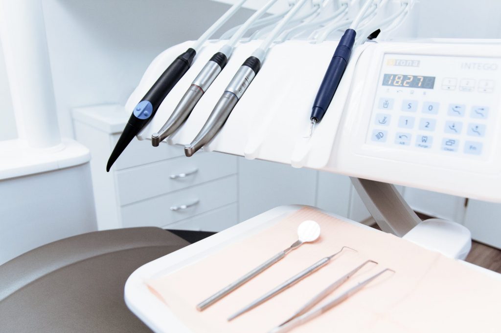 5 Tips You Need To Know Before Going Into The Dental Field